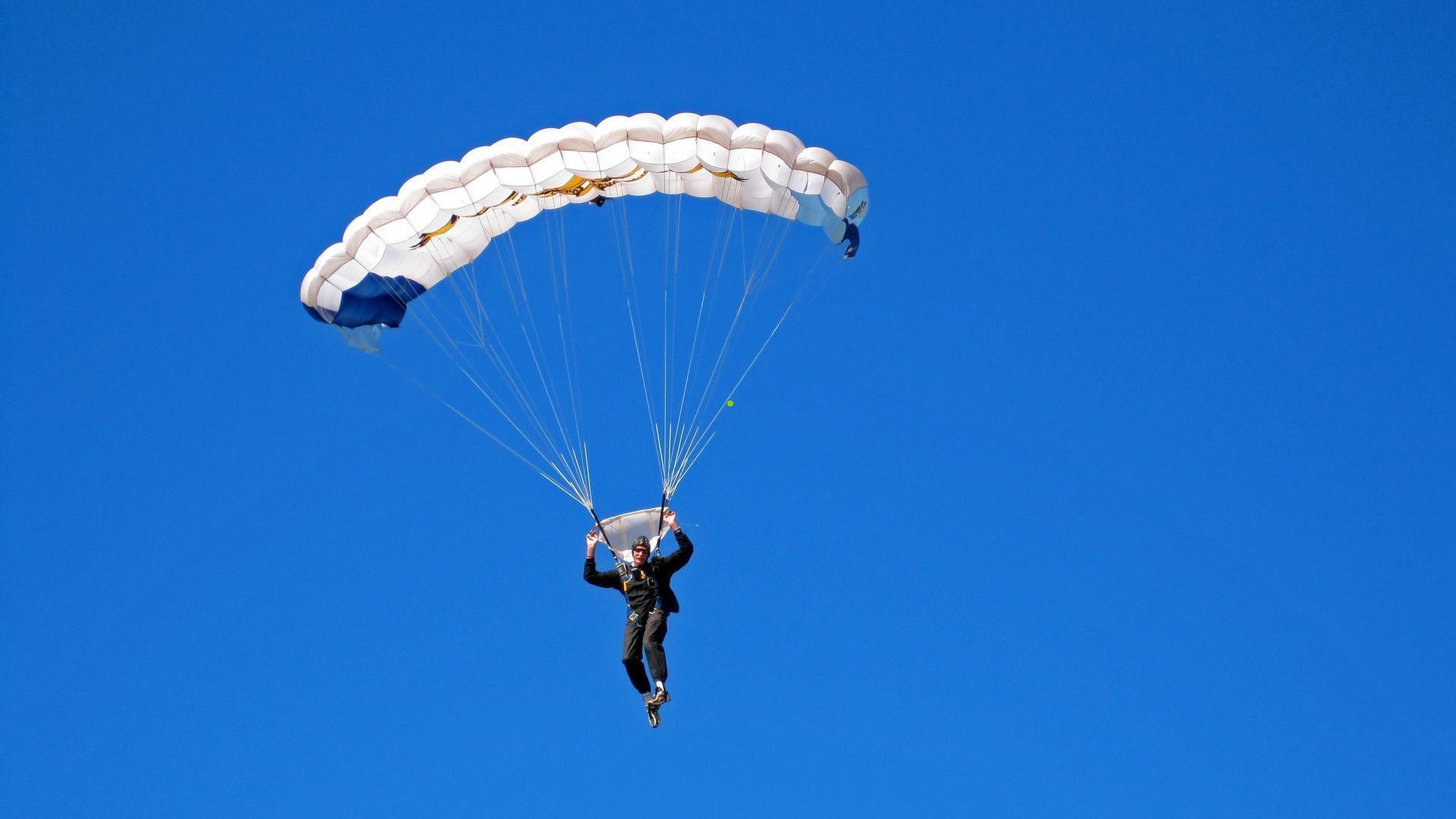马特乌斯深情回忆,与马拉多纳的竞争犹如梅西C罗,但场下我们更亲近