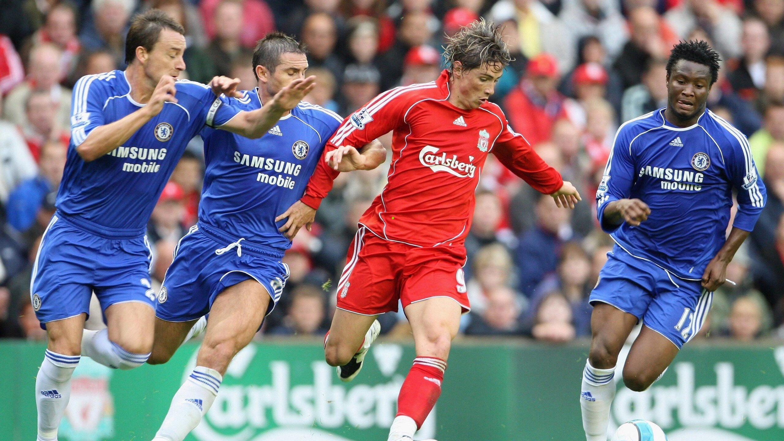 女足梦魇之夜！20岁国门两度离奇失误献空门，全场仅一次扑救获超低分，0-8惨败后泪洒赛场